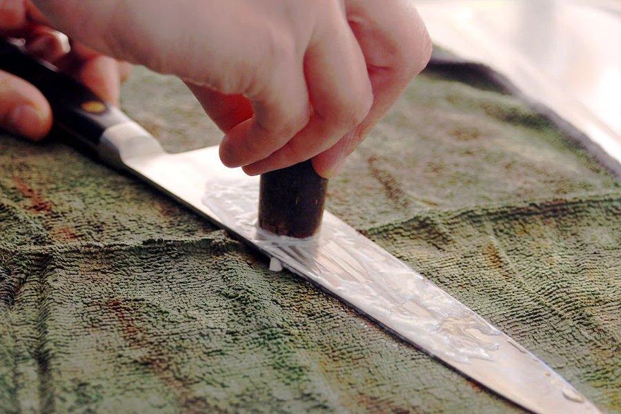 How to Eliminate Rust from Knives