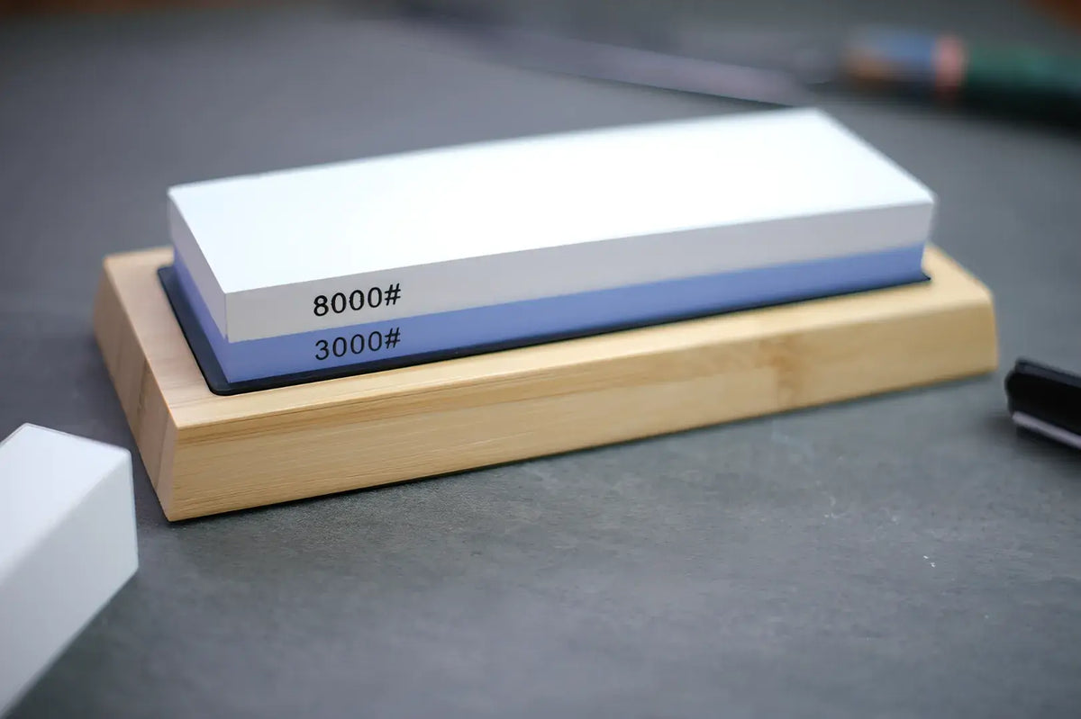 3000/8000 Grit Whetstone with Bamboo Base
